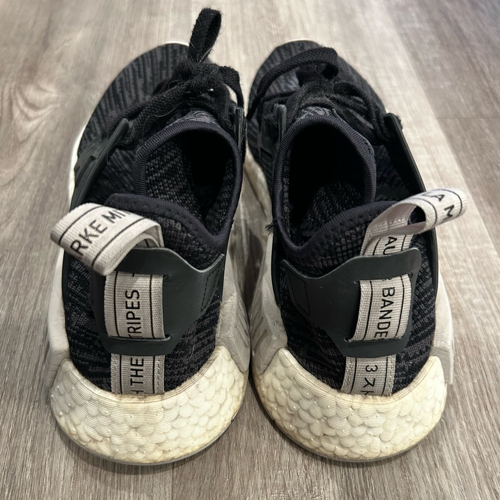 Adidas NMD R1 - Picture 8 of 9